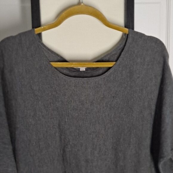 Gap ladies pullover sweater NWOT - Picture 2 of 9